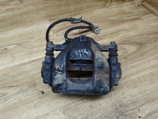 суппорт передний правый Toyota Avensis 3 поколение (T270) 2010, 2.0 л., 1AD-FTV, дизель, МКПП, седан