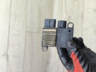 блок управления вентилятором (реле) Toyota Corolla 10 поколение (E140/E150) (2007 - 2010), 1.4 л., 4ZZ-FE, бензин, МКПП, седан, 89257-12010, 499300-3341