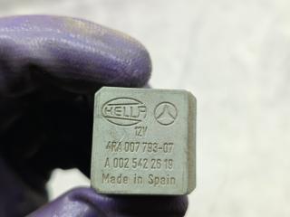 реле (прочие) Mercedes-Benz M-Класс W163 [рестайлинг] (2001 - 2005), 2.7 л., дизель, АКПП, внедорожник 5 дв., A0025422619