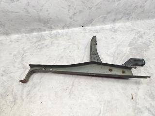 передняя панель крепления облицовки (телевизор) Toyota Avensis 2 поколение (T250) 2006, 1.8 л., бензин, МКПП, седан