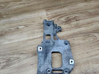 кронштейн генератора Skoda Octavia 2 поколение (A5) 2006, 1.6 л., BGU, бензин, МКПП, лифтбэк, 06F903143F