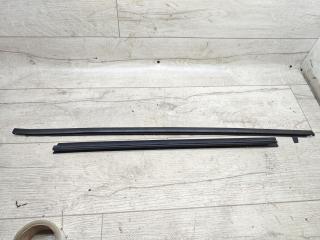 молдинг стекла Peugeot 3008 1 поколение 2010, 1.6 л., дизель, МКПП, внедорожник 5 дв.