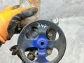 насос гидроусилителя руля Toyota Yaris P1 2001, 1.3 л., 2NZ-FE, бензин, МКПП, хетчбэк 5 дв. - фото №2
