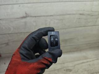 кнопка корректора фар Toyota Avensis 1 поколение (T220) (1997 - 2000), 2.0 л., 2C-TE, дизель, МКПП, седан