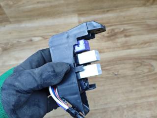 блок предохранителей Toyota Avensis 3 поколение (T270) 2010, 2.0 л., 1AD-FTV, дизель, МКПП, седан, 90080-87019