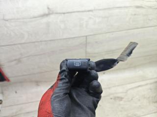 кнопка обогрева заднего стекла Toyota Picnic 1 поколение XM10 (1996 - 2001), 2.2 л., 3C-TE, дизель, МКПП, минивэн