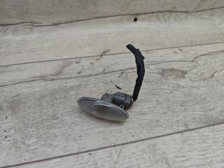 повторитель поворота на крыле левый Toyota Corolla 10 поколение (E140/E150) (2007 - 2010), 1.4 л., 4ZZ-FE, бензин, МКПП, седан