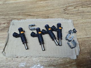 форсунка Lada Vesta 1 поколение 2021, 1.6 л., H4M, бензин, вариатор, универсал, 166008992R, H8201488661