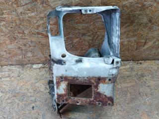 крепление фары правой Mercedes-Benz Vito W638 1998, 2.3 л., дизель, МКПП, микроавтобус