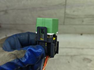 реле (прочие) Peugeot 5008 1 поколение 2013, 1.6 л., дизель, МКПП, минивэн, 9620725080