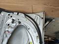 дверь передняя правая Toyota Avensis 1 поколение (T220) (1997 - 2000), 2.0 л., 2C-TE, дизель, МКПП, седан - фото №11