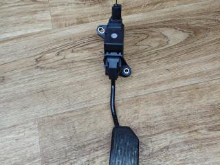 педаль Toyota Avensis 3 поколение (T270) 2010, 2.0 л., 1AD-FTV, дизель, МКПП, седан, 78110-02070