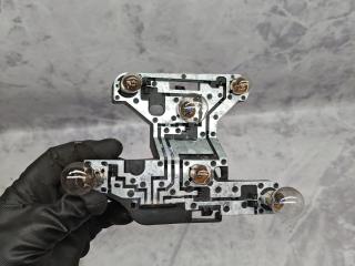 панель заднего фонаря Toyota Avensis 2 поколение (T250) 2006, 1.8 л., бензин, МКПП, седан, 89028759