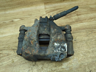 суппорт передний левый Peugeot 3008 1 поколение 2011, 1.6 л., дизель, МКПП, внедорожник 5 дв.