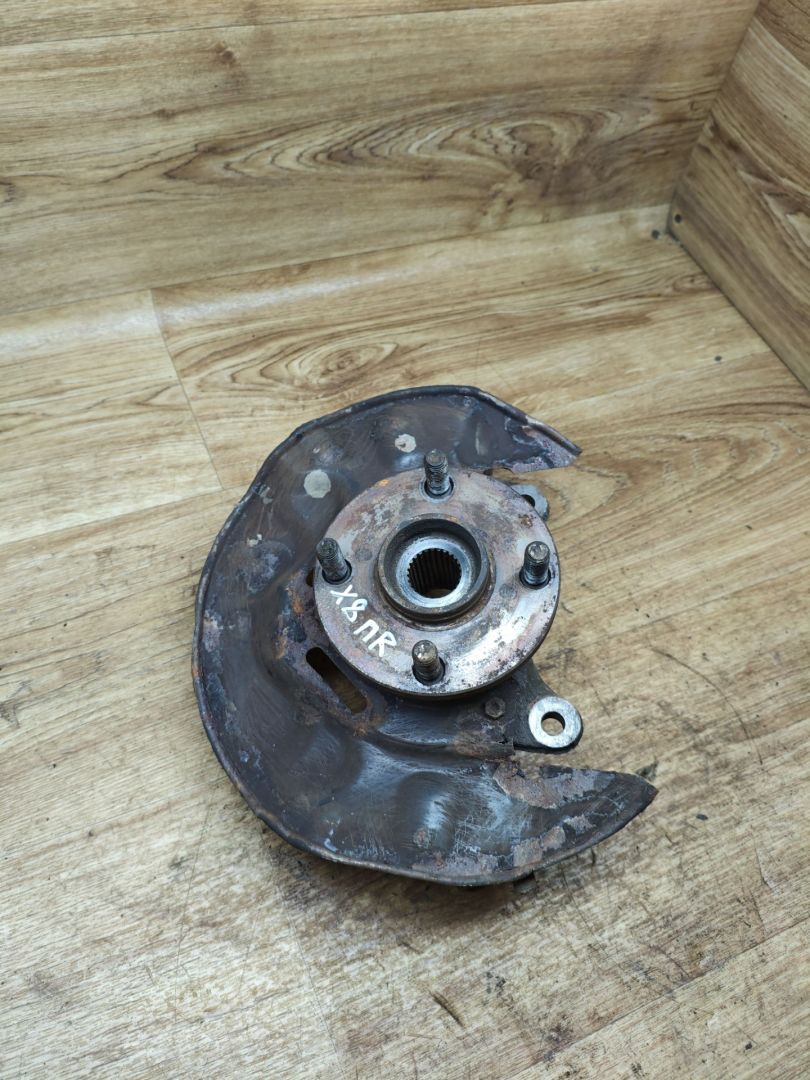 ступица передняя правая Toyota Corolla 9 поколение (E120/E130) 2002, 1.4 л., 4ZZ-FE, бензин, МКПП, хетчбэк 5 дв. - фото №1