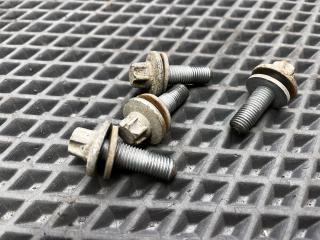 болт Renault Logan 2 поколение [рестайлинг] L8 2020, 1.6 л., K7M 812, бензин, МКПП, седан, 7703002671