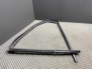 Уплотнитель стекла Renault Logan 2 поколение [рестайлинг] L8 2020, 1.6 л., K7M 812, бензин, МКПП, седан, 823314662R