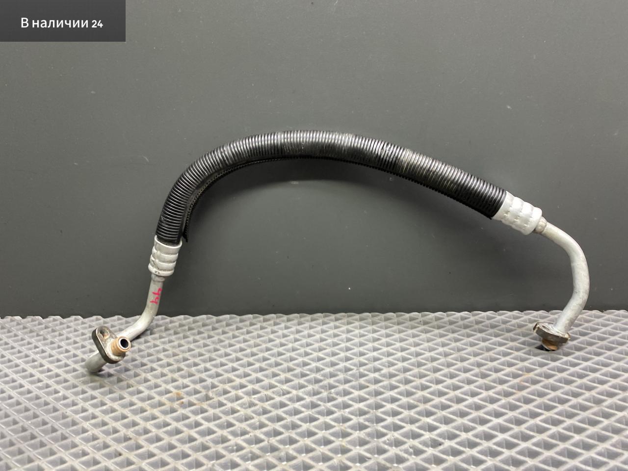 трубка кондиционера Renault Megane 2 поколение LM0B 2005, 1.6 л., K4M 760, бензин, МКПП, 632 — gris boreal-2, седан, передний привод, 8200247436 - фото №1