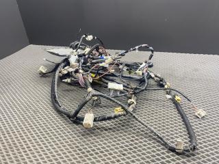 проводка салона Toyota Yaris XP9 KSP90 (2005 - 2009), 1.0 л., 1KR-FE, бензин, МКПП, хетчбэк 5 дв., передний привод, 82161-0D610