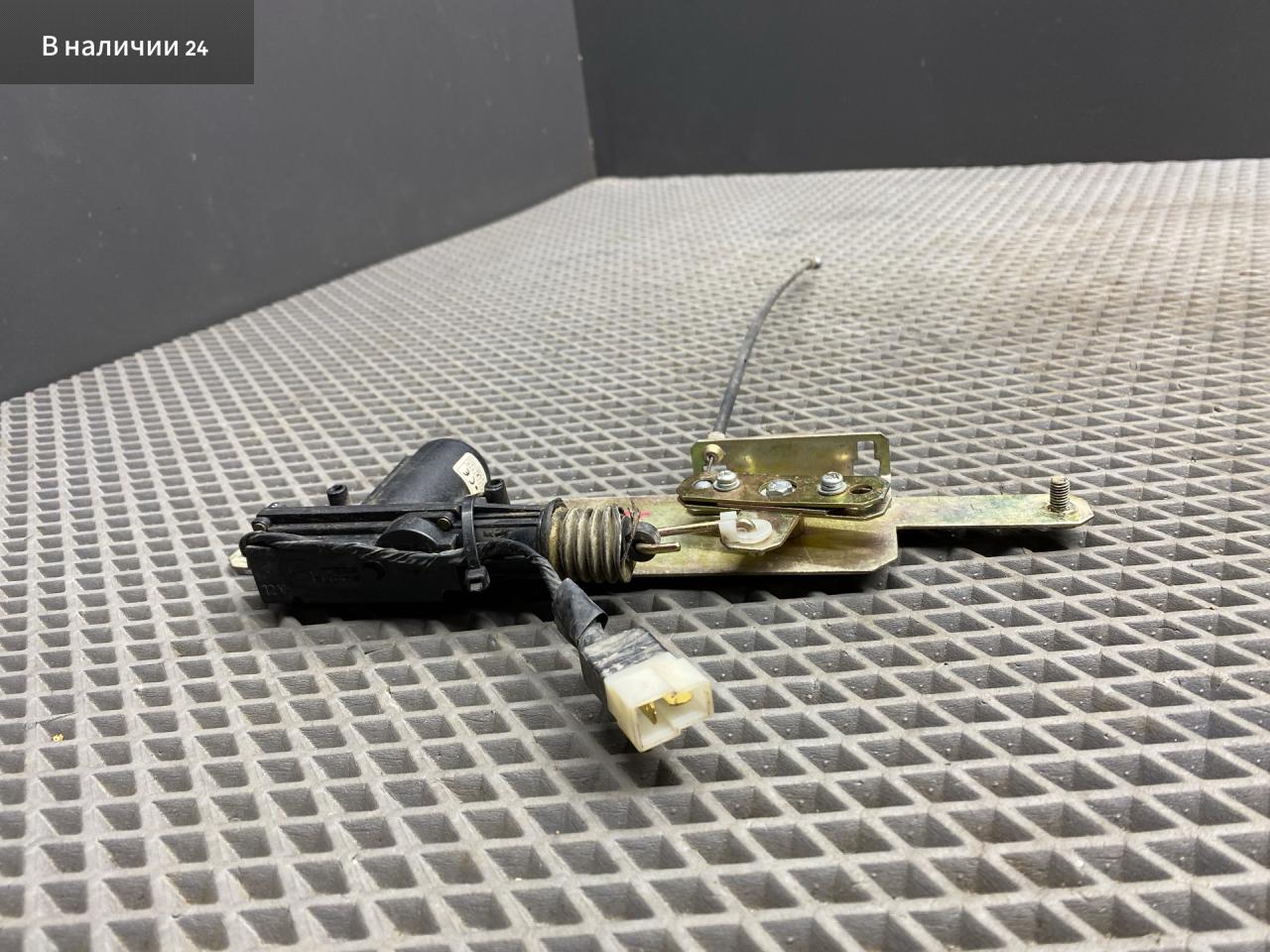 модуль управления двери Toyota Yaris XP9 KSP90 (2005 - 2009), 1.0 л., 1KR-FE, бензин, МКПП, хетчбэк 5 дв., передний привод, 693400D060 - фото №1