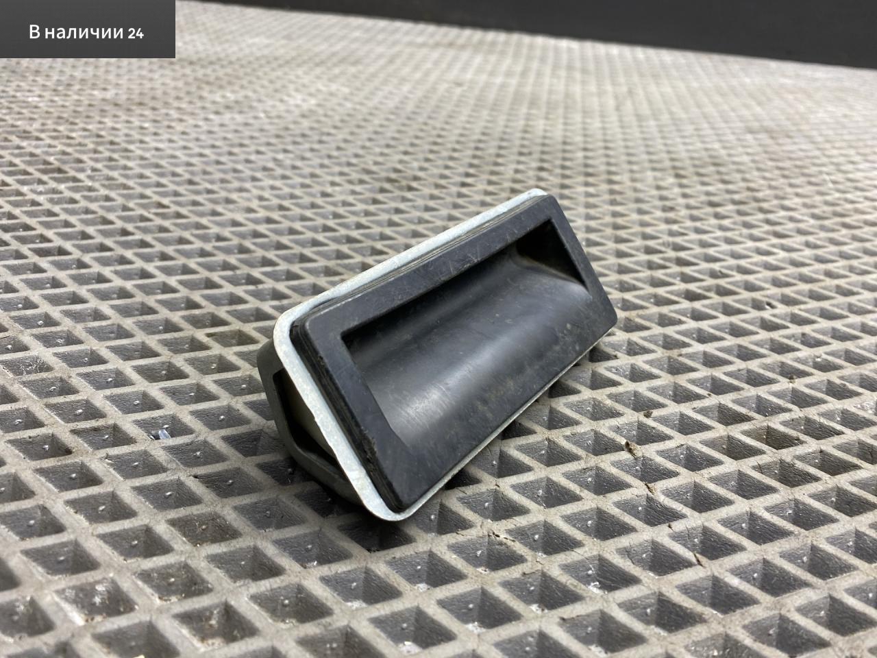 кнопка открытия багажника Audi A6 4G/C7 4G2/C7 2013, 2.0 л., TFSI, CDNB, бензин, вариатор, 2y2y, седан, 465827229, 4G5827229 - фото №1