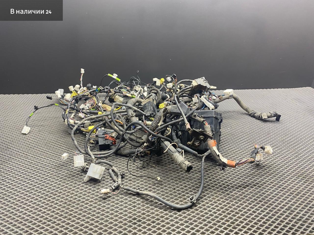 проводка подкапотная Toyota Yaris XP9 KSP90 (2005 - 2009), 1.0 л., 1KR-FE, бензин, МКПП, хетчбэк 5 дв., передний привод, 82142-0D060 - фото №1