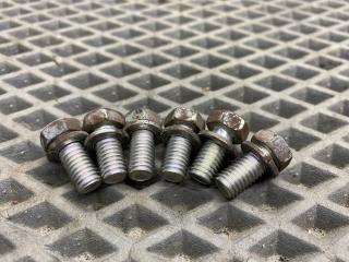 болт Toyota Yaris XP9 KSP90 (2005 - 2009), 1.0 л., 1KR-FE, бензин, МКПП, хетчбэк 5 дв., передний привод, 9011908079, 90119W0016