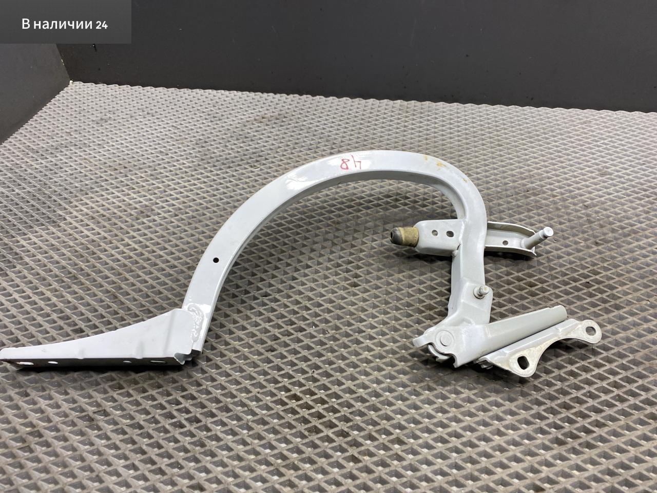петля крышки багажника Audi A6 4G/C7 4G2/C7 2013, 2.0 л., TFSI, CDNB, бензин, вариатор, 2y2y, седан, 4G5827301, 4G5827301A - фото №1