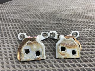 петля двери Renault Logan 2 поколение [рестайлинг] L8 2020, 1.6 л., K7M 812, бензин, МКПП, седан, 804209726R