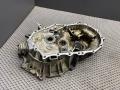 корпус КПП (AКПП) Toyota Corolla 9 поколение (E120/E130) CDE120 2004, 1.6 л., 3ZZ-FE, бензин, МКПП, 8q3 - grayish blue, седан, передний привод, 3111512110, 31105-12240, 31115-12111 - фото №10