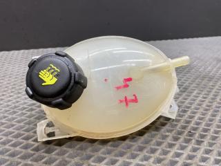 бачок расширительный Renault Logan 2 поколение [рестайлинг] L8 2020, 1.6 л., K7M 812, бензин, МКПП, седан, 217104354R