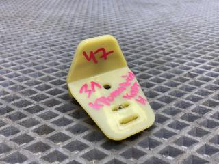 кронштейн (крепление) Renault Logan 2 поколение [рестайлинг] L8 2020, 1.6 л., K7M 812, бензин, МКПП, седан, 8200252431