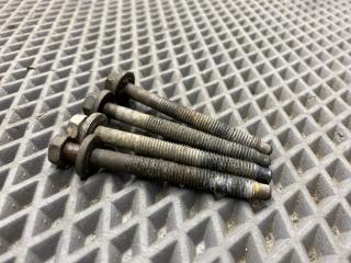 болт Toyota Yaris XP9 KSP90 (2005 - 2009), 1.0 л., 1KR-FE, бензин, МКПП, хетчбэк 5 дв., передний привод, 9011908B42