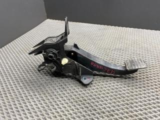 педаль сцепления Renault Logan 2 поколение [рестайлинг] L8 2020, 1.6 л., K7M 812, бензин, МКПП, седан, 465039034R, 465037621R