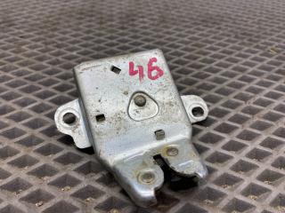 замок багажника Toyota Corolla 9 поколение (E120/E130) [рестайлинг] CDE120 2003, 1.6 л., 3ZZ-FE, бензин, МКПП, седан, передний привод, 6461002080
