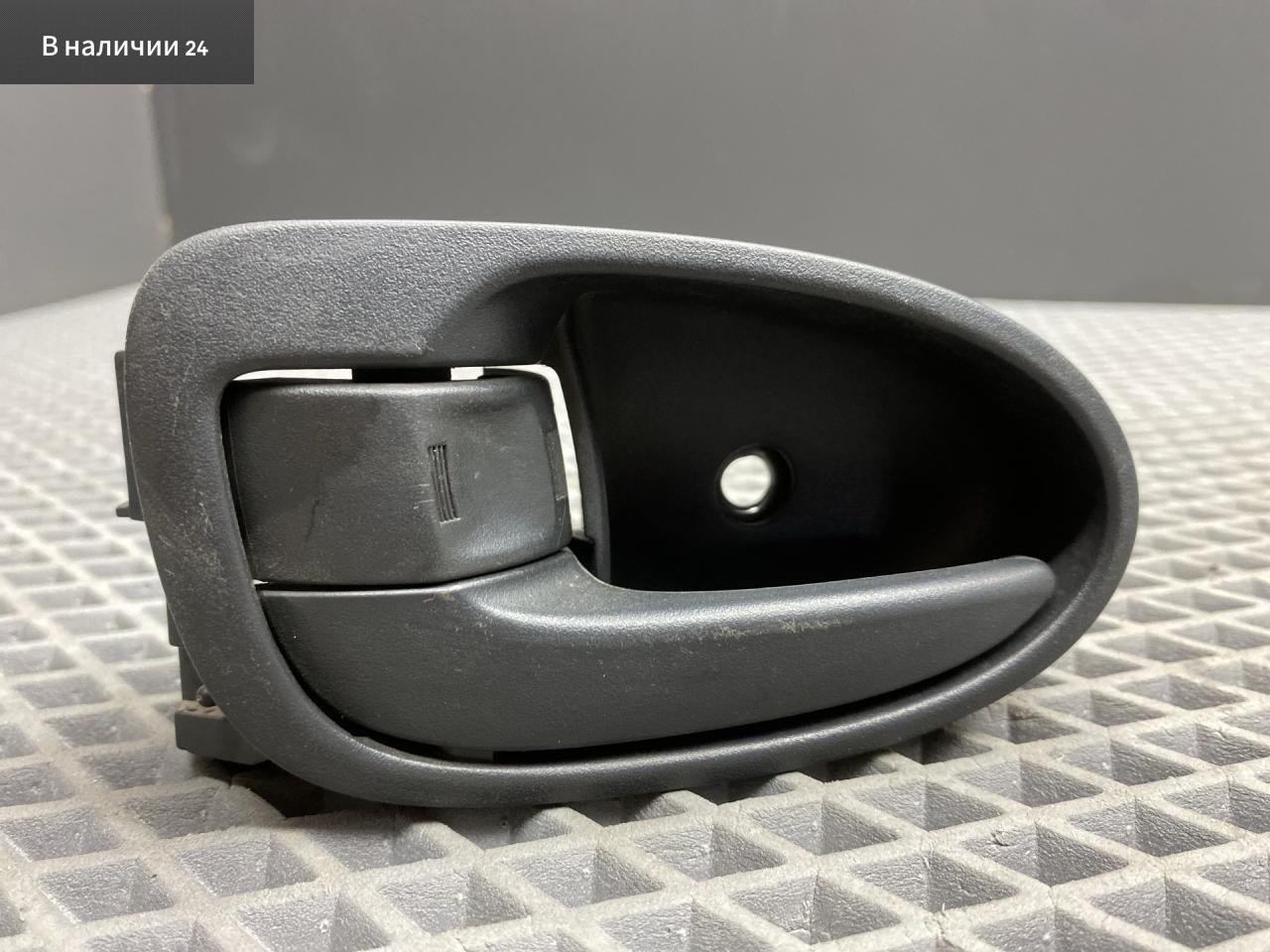 ручка внутренняя задняя левая Toyota Yaris XP9 KSP90 (2005 - 2009), 1.0 л., 1KR-FE, бензин, МКПП, хетчбэк 5 дв., передний привод, 69206-0D100 - фото №1