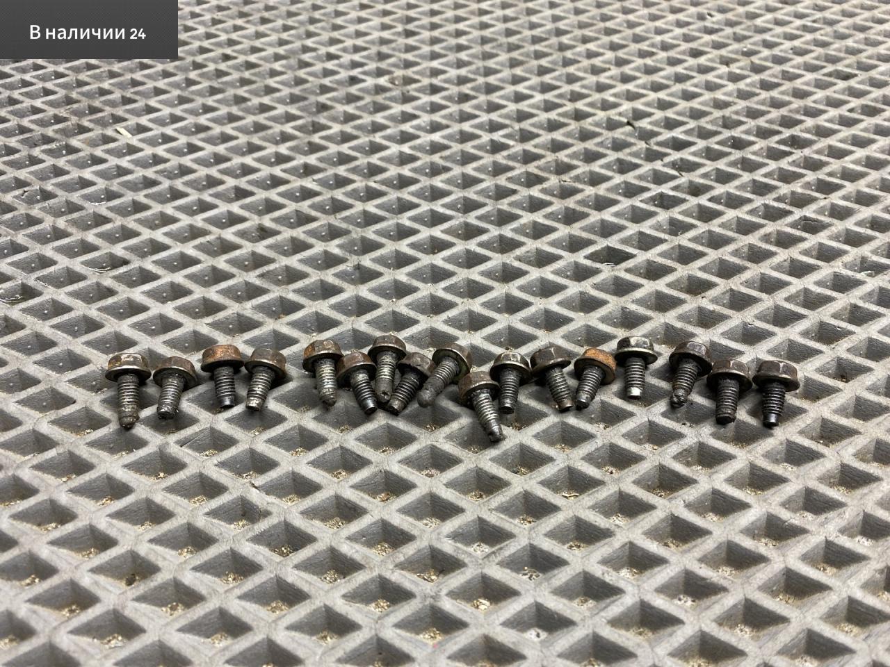 болт Mitsubishi Lancer 9 поколение 2007, MR195997 - фото №1