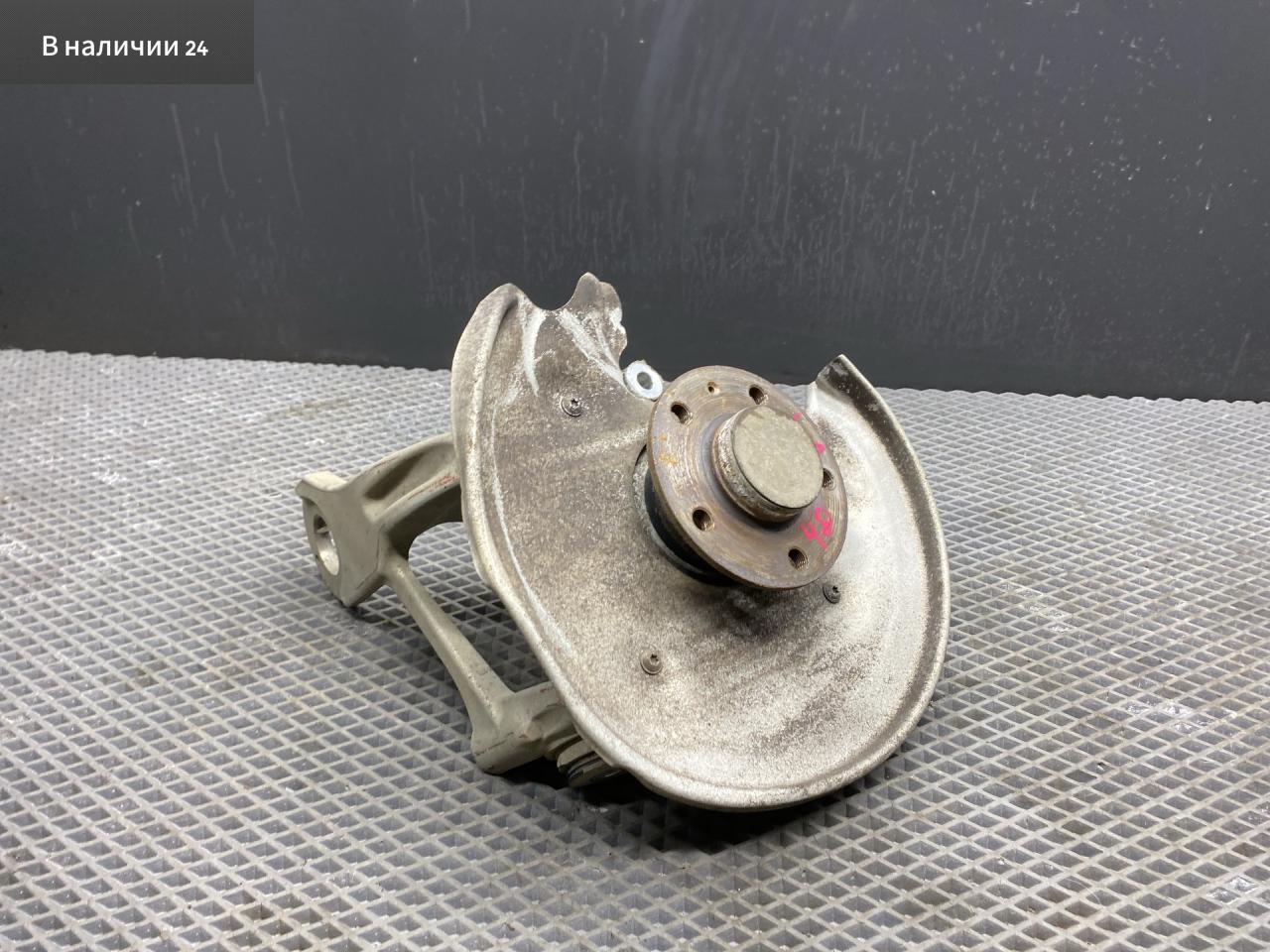 кулак задний левый Audi A6 4G/C7 4G2/C7 2013, 2.0 л., TFSI, CDNB, бензин, вариатор, 2y2y, седан, 8K0505435AD, 8K0505431AM - фото №1