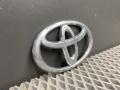 эмблема Toyota Corolla 9 поколение (E120/E130) [рестайлинг] CDE120 2003, 1.6 л., 3ZZ-FE, бензин, МКПП, седан, передний привод, 9097502011 - фото №2