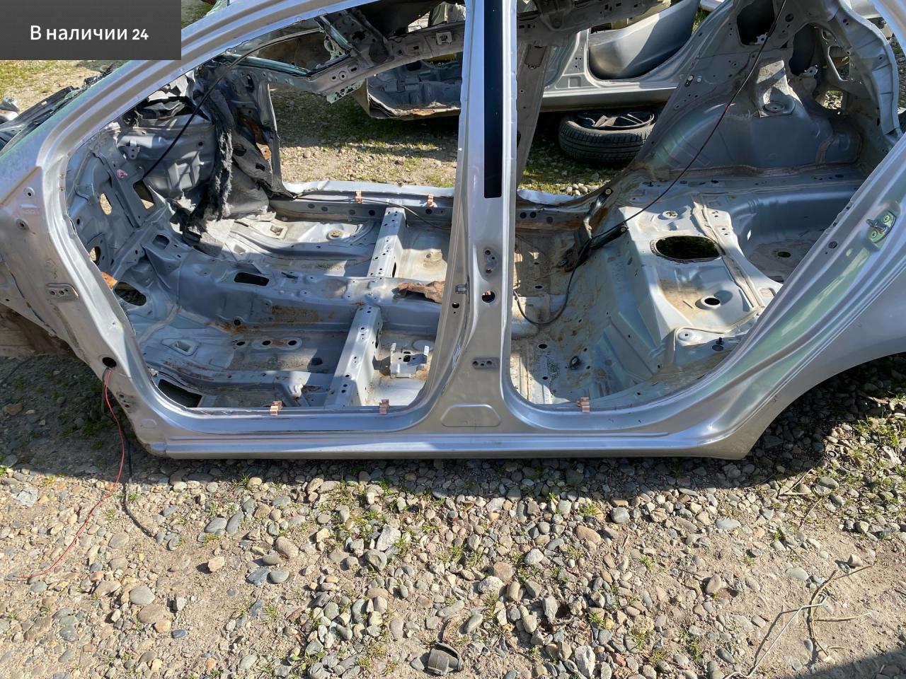 порог левый Toyota Yaris XP9 KSP90 (2005 - 2009), 1.0 л., 1KR-FE, бензин, МКПП, хетчбэк 5 дв., передний привод, 6141252170 - фото №1