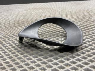 рамка фары противотуманной левой Toyota Yaris XP9 KSP90 (2005 - 2009), 1.0 л., 1KR-FE, бензин, МКПП, хетчбэк 5 дв., передний привод, 814820D020