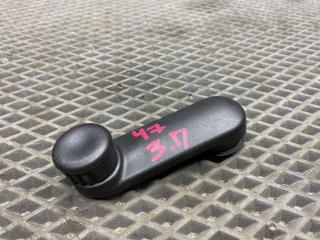 ручка стеклоподъемника задней Renault Logan 2 поколение [рестайлинг] L8 2020, 1.6 л., K7M 812, бензин, МКПП, седан, 8200673745