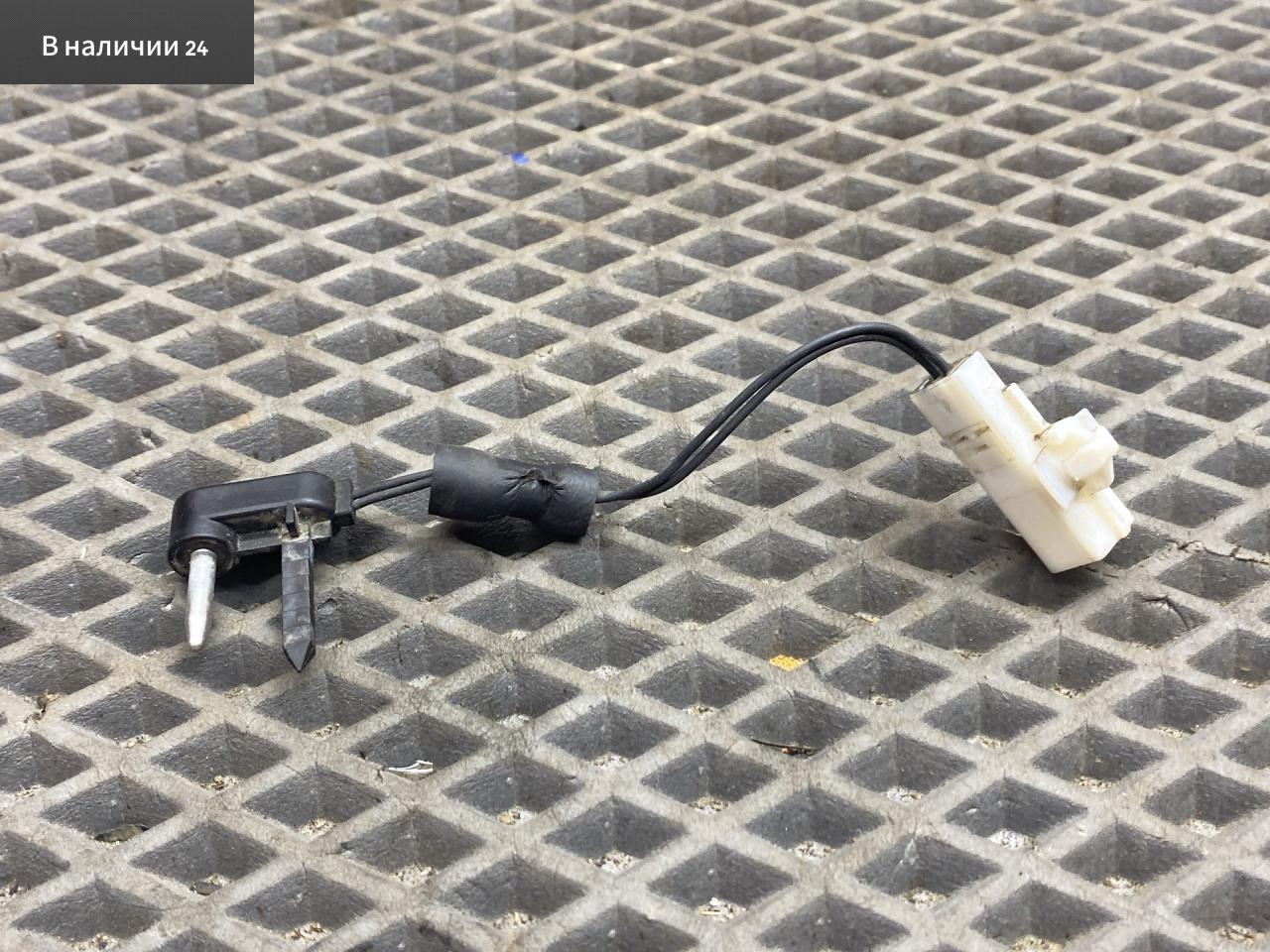 датчик температуры Toyota Yaris XP9 KSP90 (2005 - 2009), 1.0 л., 1KR-FE, бензин, МКПП, хетчбэк 5 дв., передний привод, 88625-26090, 8862502110, 88625-02120 - фото №1