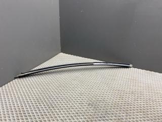 направляющая стекла задней правой Renault Logan 2 поколение [рестайлинг] L8 2020, 1.6 л., K7M 812, бензин, МКПП, седан, 822729932R