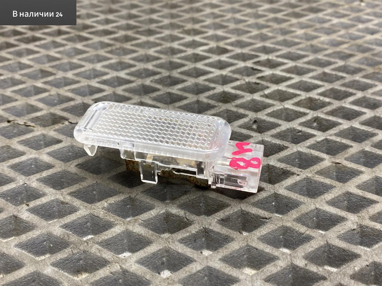 фонарь салона (плафон) Audi A6 4G/C7 4G2/C7 2013, 2.0 л., TFSI, CDNB, бензин, вариатор, 2y2y, седан, 8D0947415 - фото №1