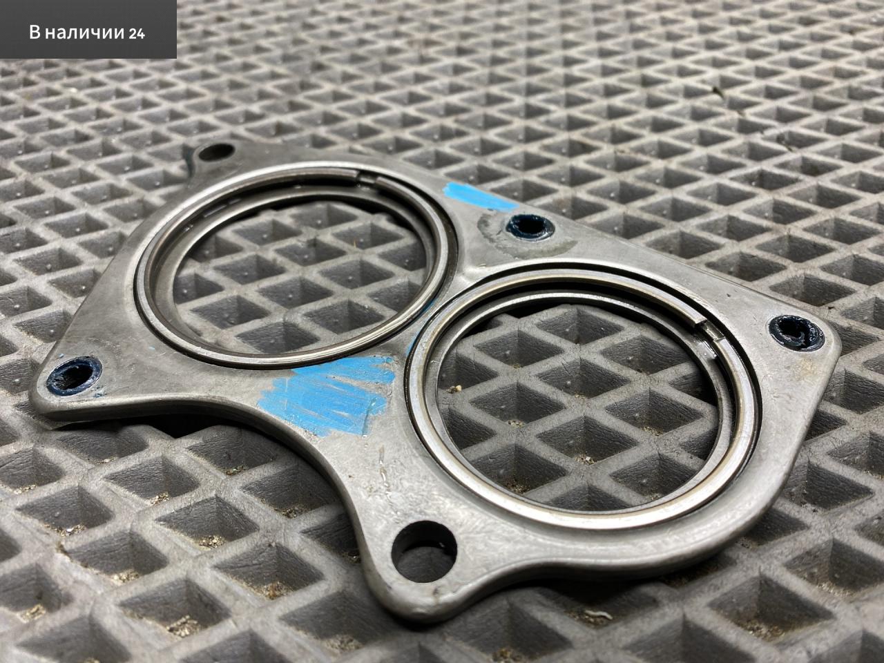 Прокладка КПП (пластина) Toyota Corolla 9 поколение (E120/E130) CDE120 2004, 1.6 л., 3ZZ-FE, бензин, МКПП, 8q3 - grayish blue, седан, передний привод, 3315152010, 33151-12021, 33151-01010, 33151-10040 - фото №1