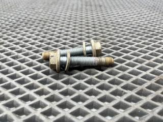 болт Renault Logan 2 поколение [рестайлинг] L8 2020, 1.6 л., K7M 812, бензин, МКПП, седан, 7703102083