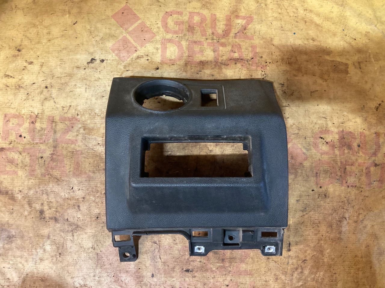 накладка на торпедо (консоль) Sitrak C7H MAX, 812W614705005 - фото №1