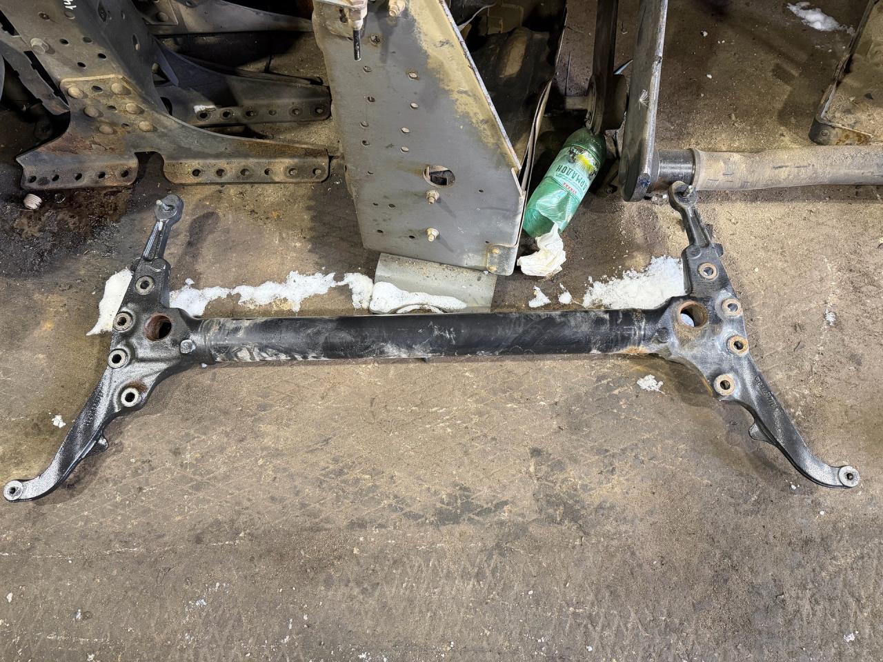 Траверса рамы поперечная (передняя) MAN TGX 1 поколение 2021, 10.5 л., D 2066 LF 40, дизель, АКПП, 81412805623 - фото №1