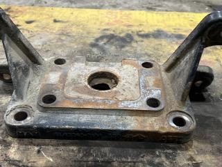 Кронштейн энергоаккумулятора проходного моста MAN TGS 1 поколение 2012, 10.5 л., D 2066 LF 02, дизель, 81432403161